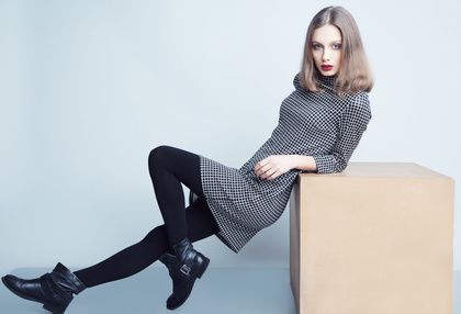 Boots Ton-in-Ton zur Strumpfhose