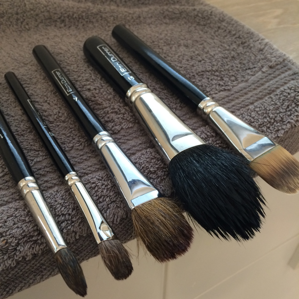 Make-up Pinsel reinigen - so geht's! - SG-Stilberatung