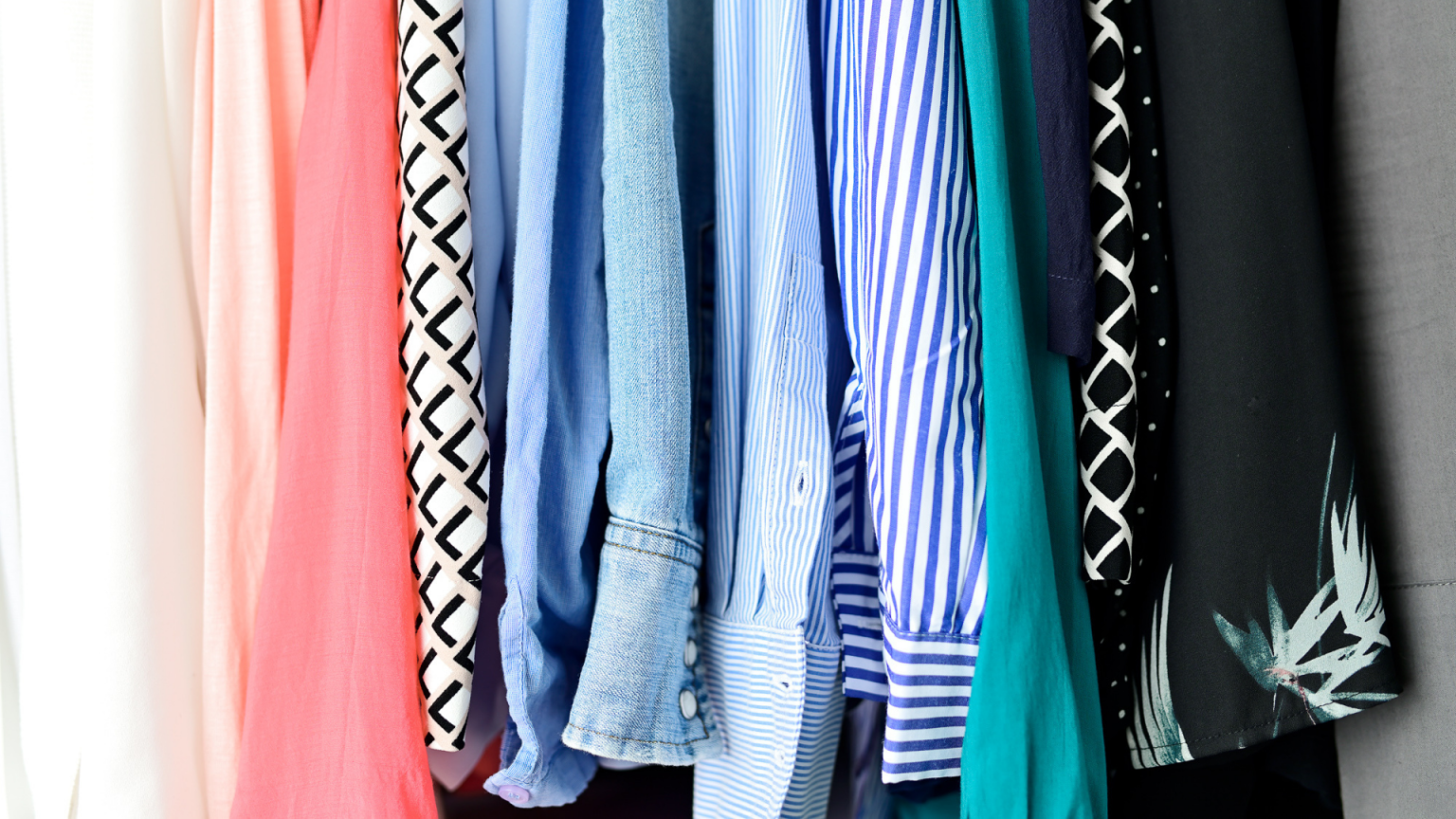 Wie viel Kleidung braucht man wirklich? 3 Tipps für mehr Klarheit SGStilberatung